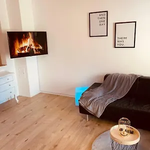 Modern&cozy 2 Wohnung, Terrasse, Smart Tv, Parkplatz Apartment